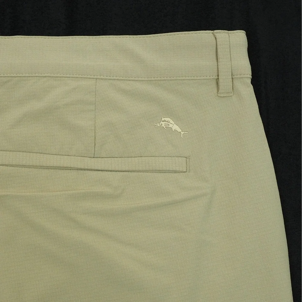 Tommy Bahama Chip Shot IslandZone Golf Chino Shorts Mens 40 Khaki Brown Tech